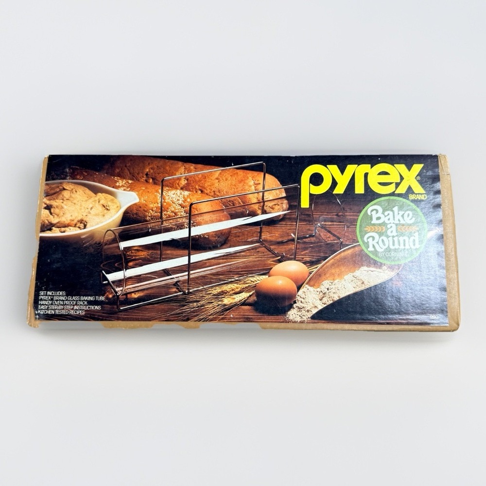 Vintage Pyrex Bake A Round Bread Maker-Item #990-Complete with Box